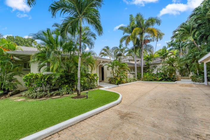 Image No.22-5 Bed Villa for sale