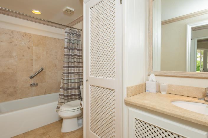 Image No.17-2 Bed Villa for sale