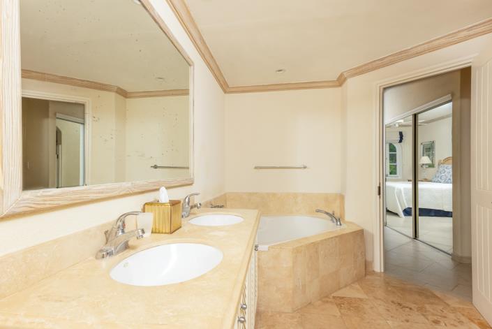 Image No.24-2 Bed Villa for sale