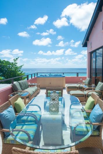 Image No.2-Appartement de 3 chambres à vendre à Oistins