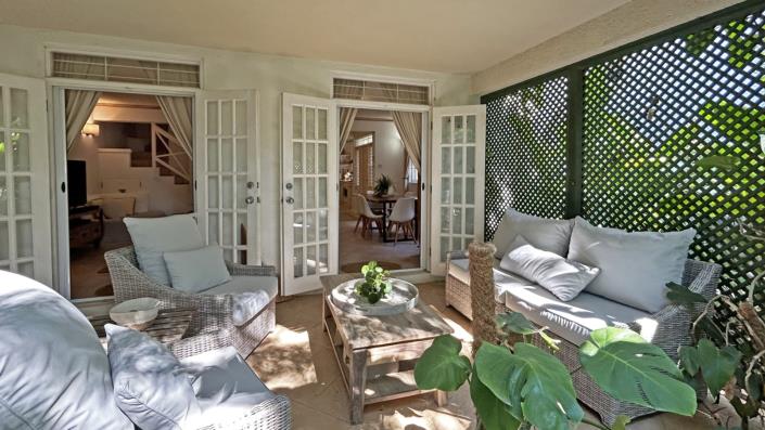 Image No.1-3 Bed Townhouse for sale
