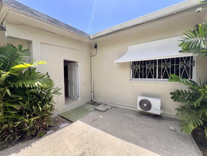 Image No.3-3 Bed Villa for sale