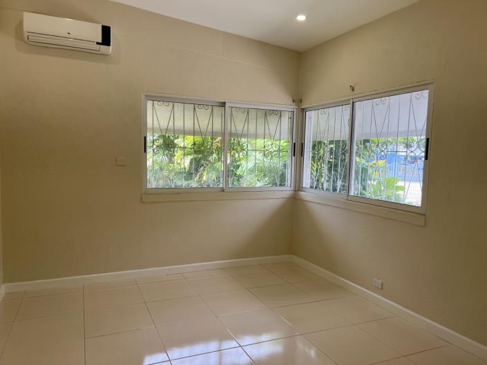 Image No.7-3 Bed Villa for sale