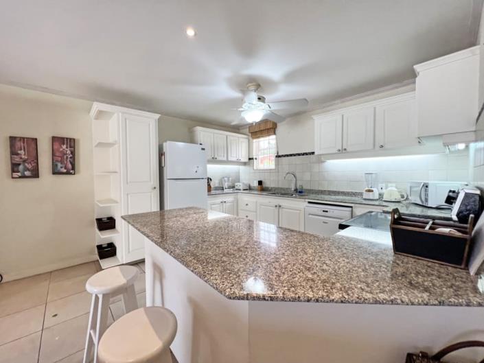 Image No.6-Maison de ville de 2 chambres à vendre à Alleynes Bay