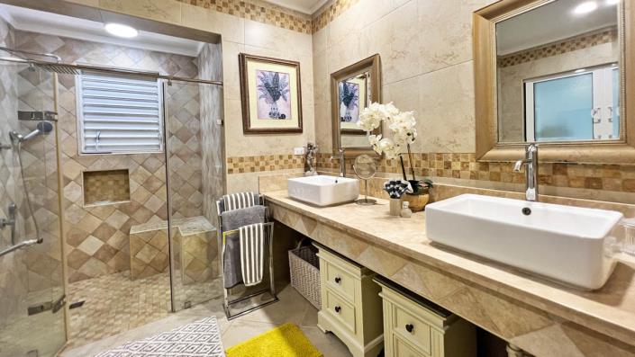 Image No.15-3 Bed Villa for sale