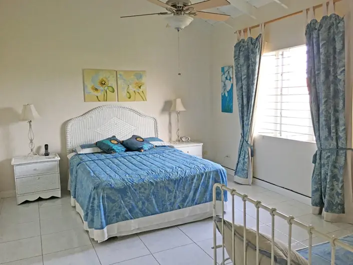 Image No.10-3 Bed Townhouse for sale