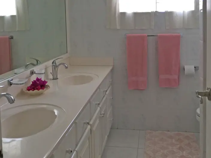 Image No.12-3 Bed Townhouse for sale