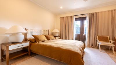 sandy-cove-102-bedroom