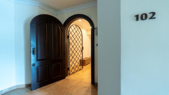 Image No.15-3 Bed Apartment for sale