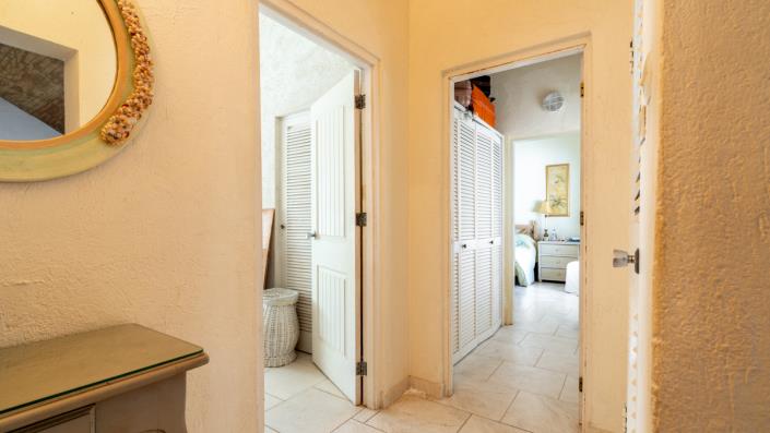 Image No.11-3 Bed House for sale