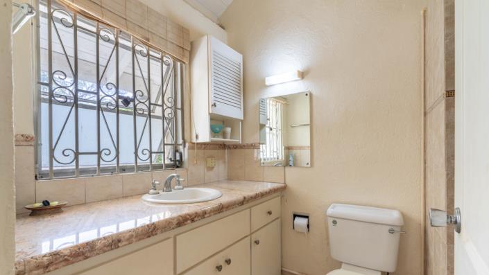 Image No.16-3 Bed House for sale