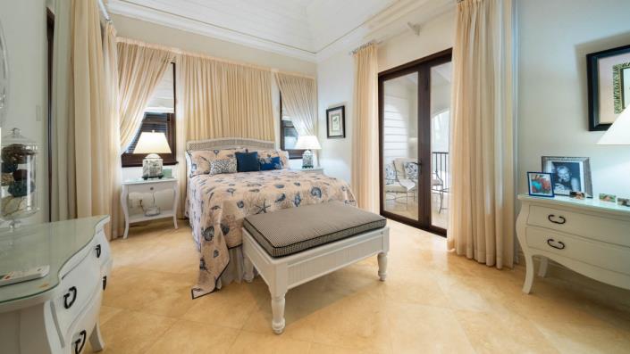 Image No.15-3 Bed Townhouse for sale
