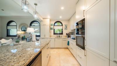 fairway-villa-7-apes-hill-st-james-kitchen