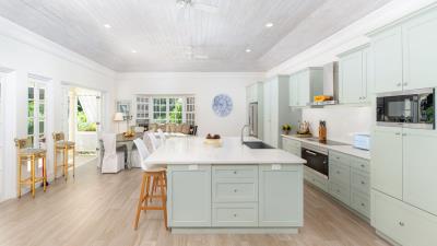 sle-casa-caoba-kitchen