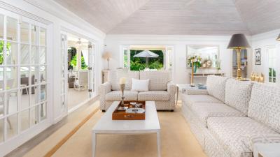 sle-casa-caoba-living