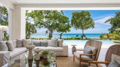 one-beachlands-coffe-table-view