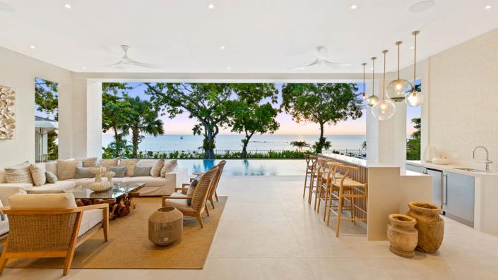 Image No.6-6 Bed Villa for sale