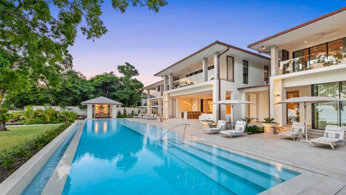 Image No.28-6 Bed Villa for sale