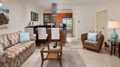 waterside-205-living-area
