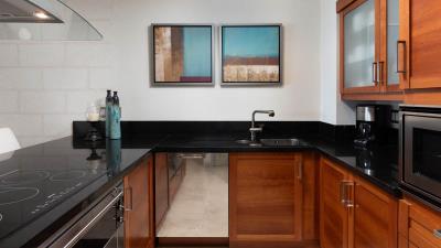 waterside-205-kitchen