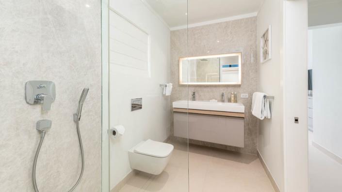 Image No.19-5 Bed Villa for sale