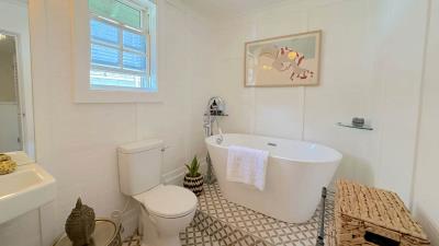 gunsite-31-bathroom