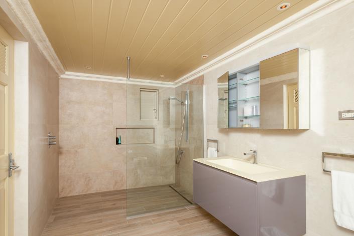 Image No.14-5 Bed Villa for sale