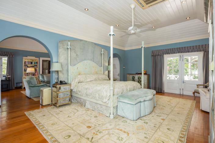 Image No.17-5 Bed Villa for sale