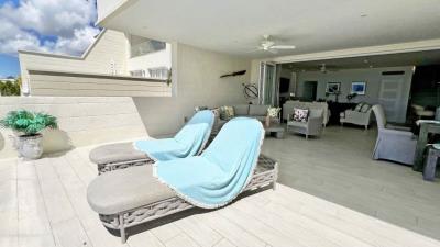westmoreland-hills-46-terrace-loungers