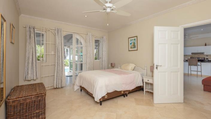 Image No.26-6 Bed Villa for sale