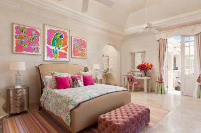 rwm-toad-hall-bedroom-kingsize-bed