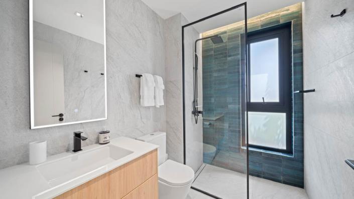 Image No.11-3 Bed Apartment for sale