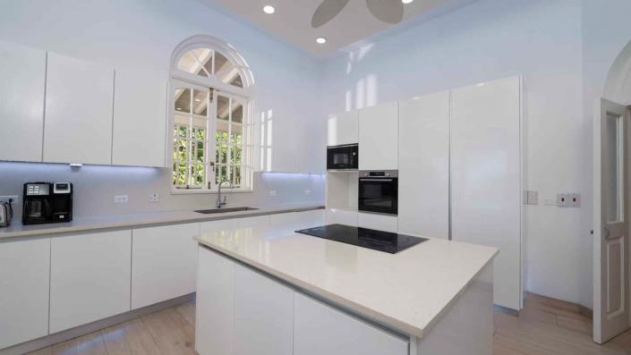 Image No.6-6 Bed Villa for sale