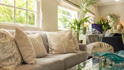 bakers-woods-49-living-sofa