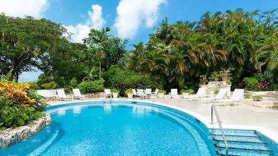 sle-highlands-house-st-james-pool-sundeck