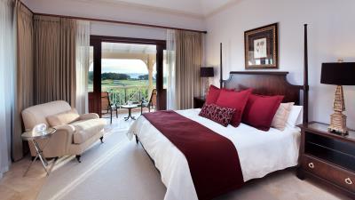rwm-the-westerings-st-james-master-bedroom