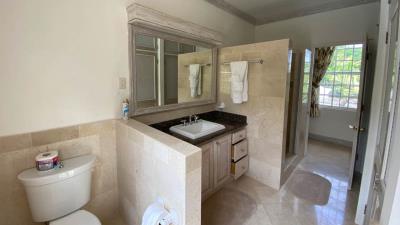 sle-magnolia-bathroom