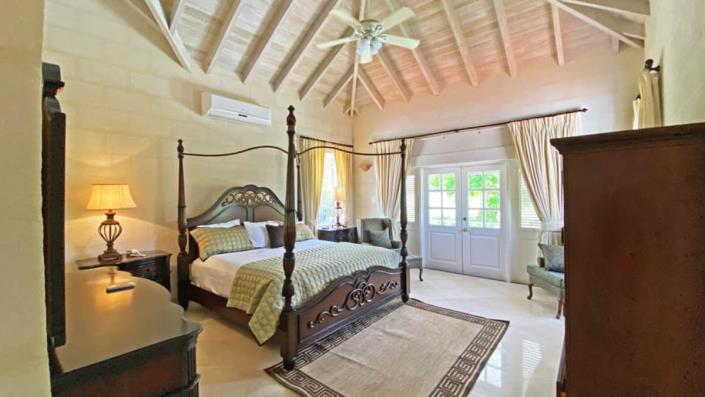 Image No.8-5 Bed Villa for sale