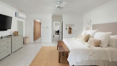 port-st-charles-117-master-bedroom-interior