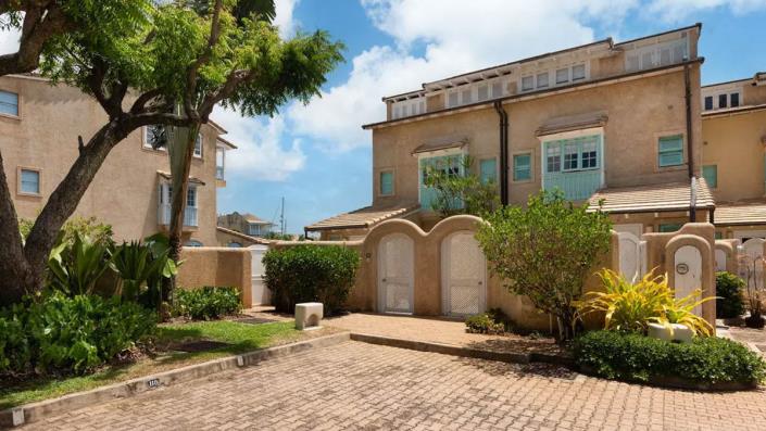 Image No.23-4 Bed Townhouse for sale