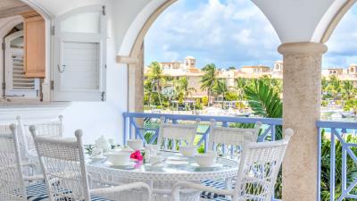 port-st-charles-259-balcony-dining
