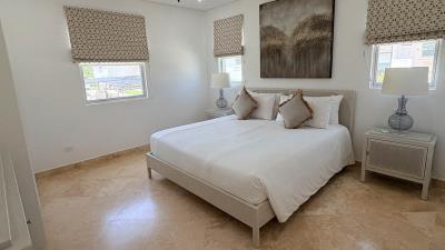 rwm-parr-three-villa-st-james-bedroom-kingsize