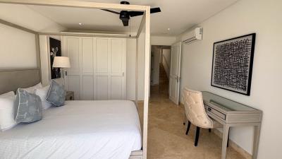 rwm-parr-three-villa-st-james-bedroom