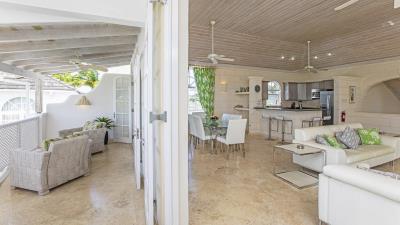 rwm-royal-villa-1-st-james-living-terrace