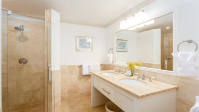 rwm-sugar-cane-mews-14-st-james-shared-bathroom