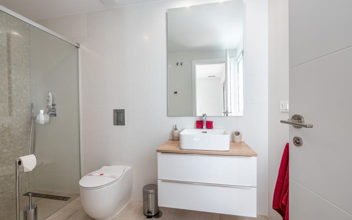 Image No.10-4 Bed Villa / Detached for sale