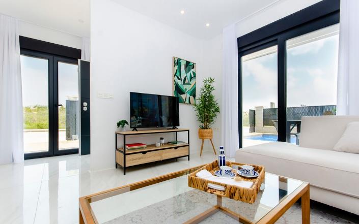 Image No.11-3 Bed Villa / Detached for sale