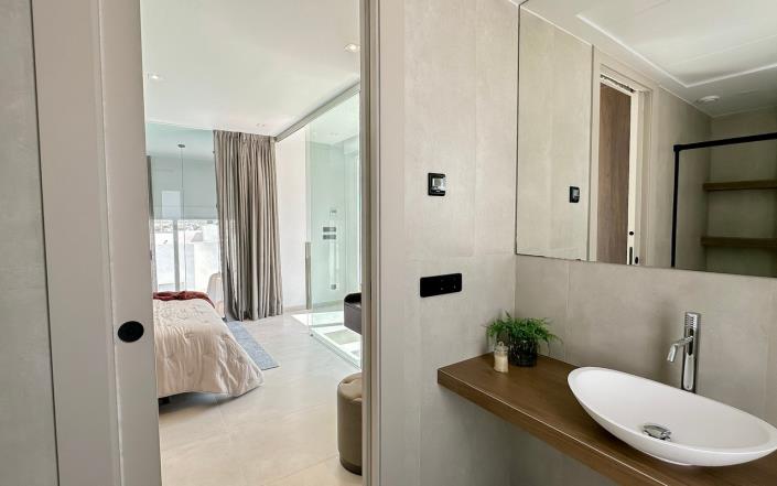 Image No.13-3 Bed Villa for sale