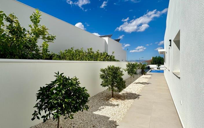 Image No.8-3 Bed Villa / Detached for sale