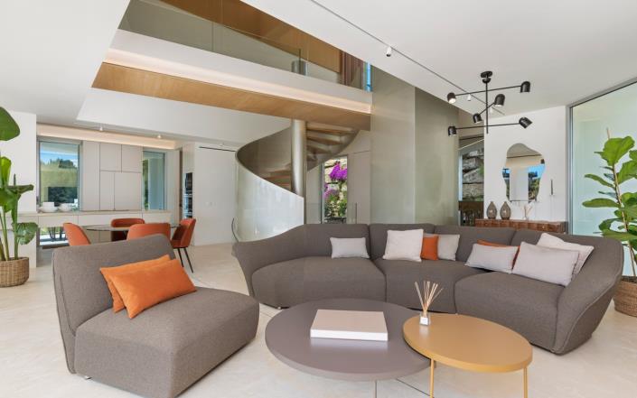 Image No.3-3 Bed Villa / Detached for sale